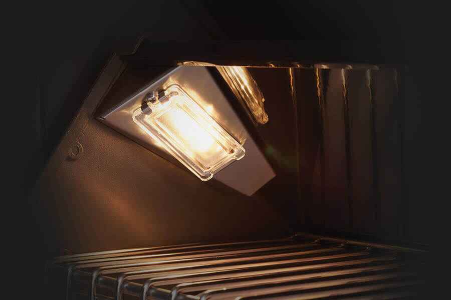 Gas Grill - Built-in Prestige PRO™ 825 with Infrared Rear Burner