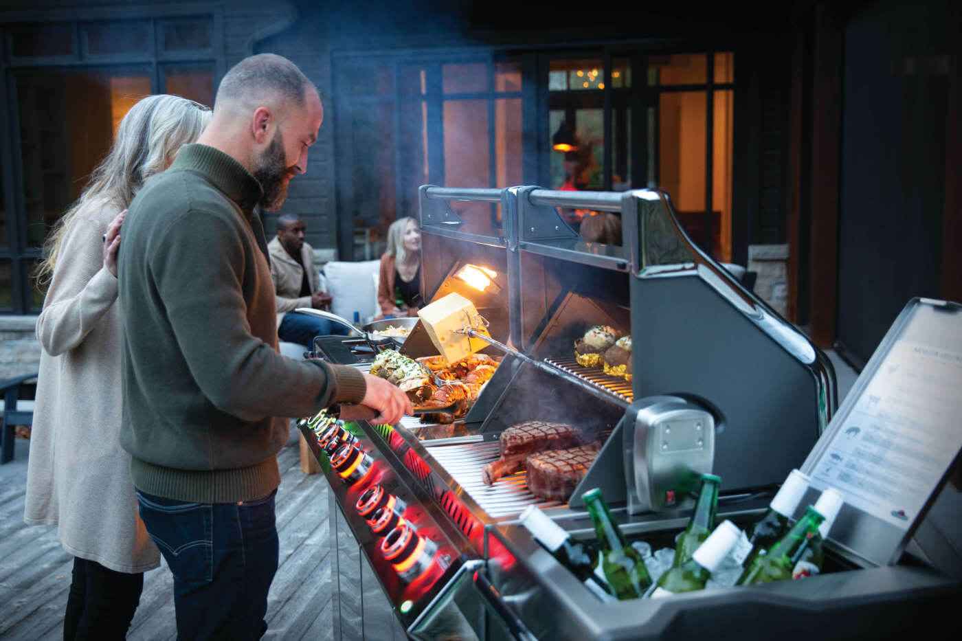 Gas Grill Prestige PRO 825 RSBI with Power Side Burner and Infrared Features