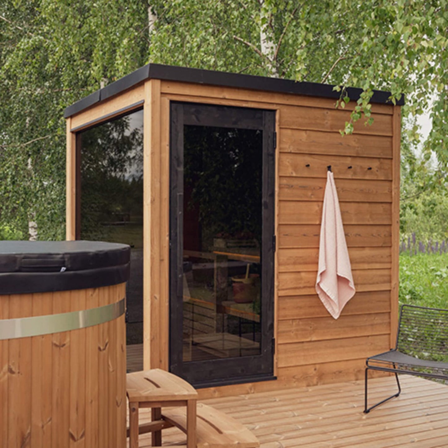 ThermaSol Nordic Dawn 4-Person Fully-Assembled Outdoor Sauna Cabin [Made-To-Order] [14-KIR-4555]
